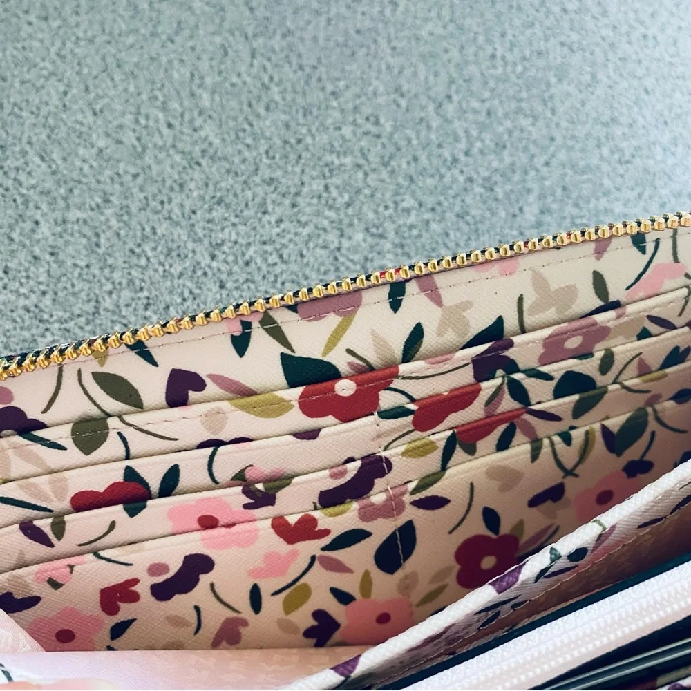 New !! KATE SPADE boho floral wallet ♠️